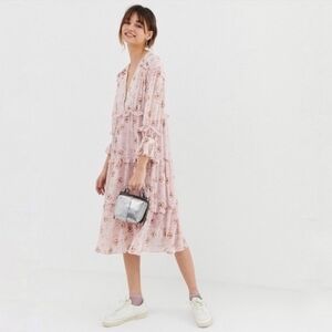 Ghospell Pink Floral‎ Tiered Midi Dress